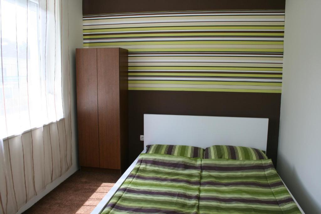 Doris Apartments Siófok Rum bild