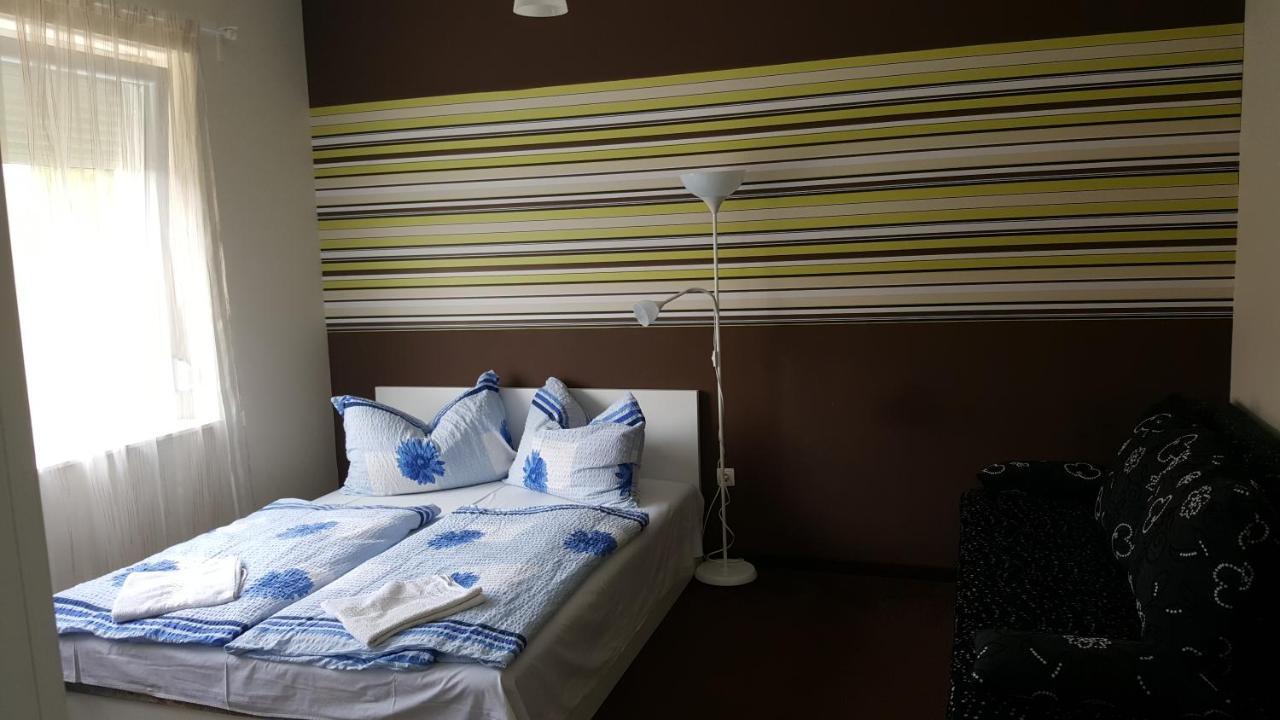 Doris Apartments Siófok Exteriör bild